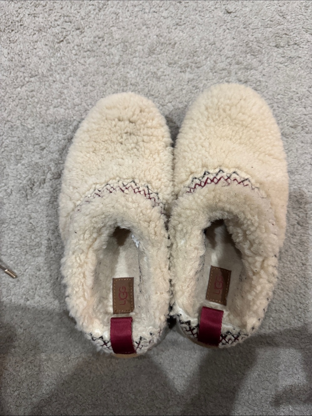 UGG Women’s Cream Sherpa Slip-On Slippers with Pink Heel Tab